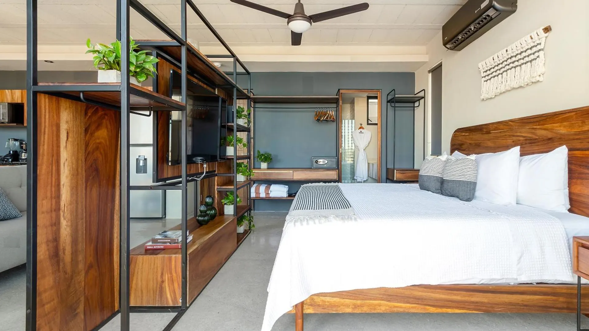 Ocean Boutique Condos Playa del Carmen Daire