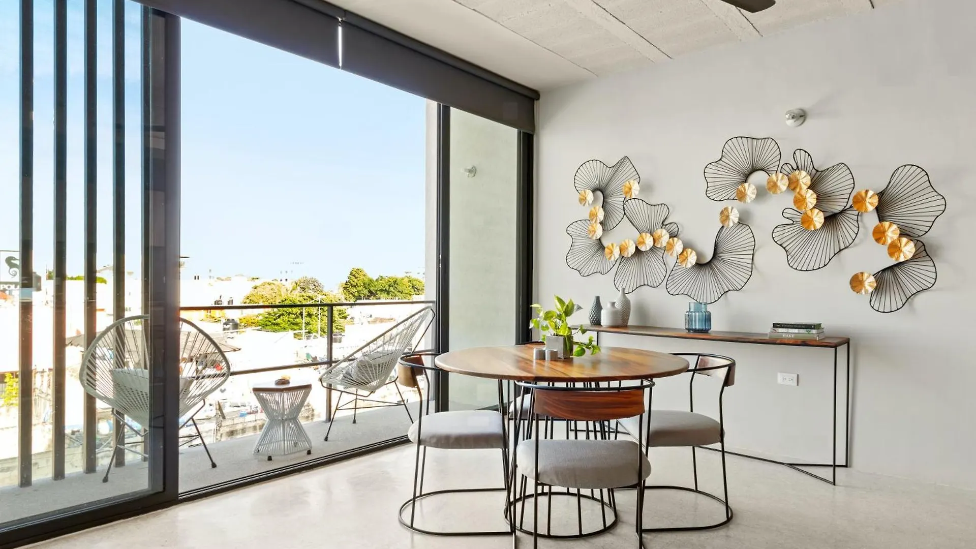 Ocean Boutique Condos Playa del Carmen Daire